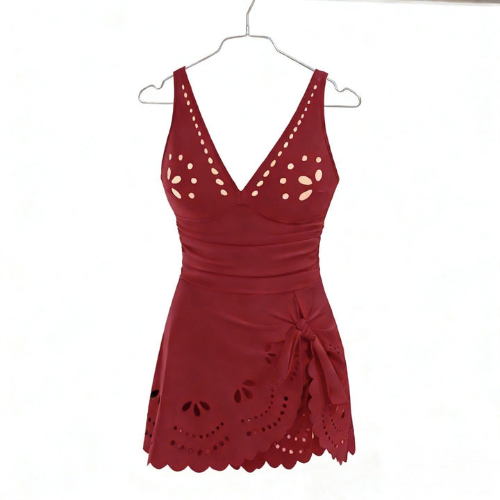 Damen Bademode mit raffinierten Cut-Outs Echo Archiv
