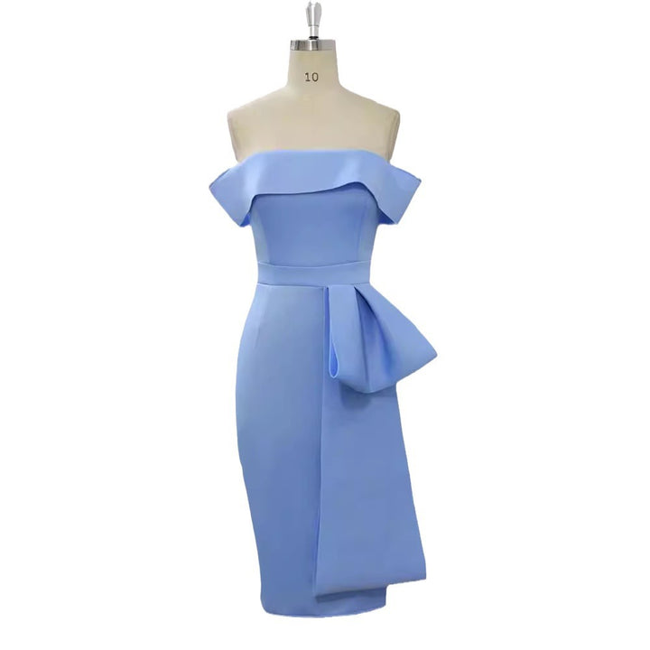 Damen figurbetontes Kleid mit schulterfreiem Design und drapiertem Detail Echo Archiv