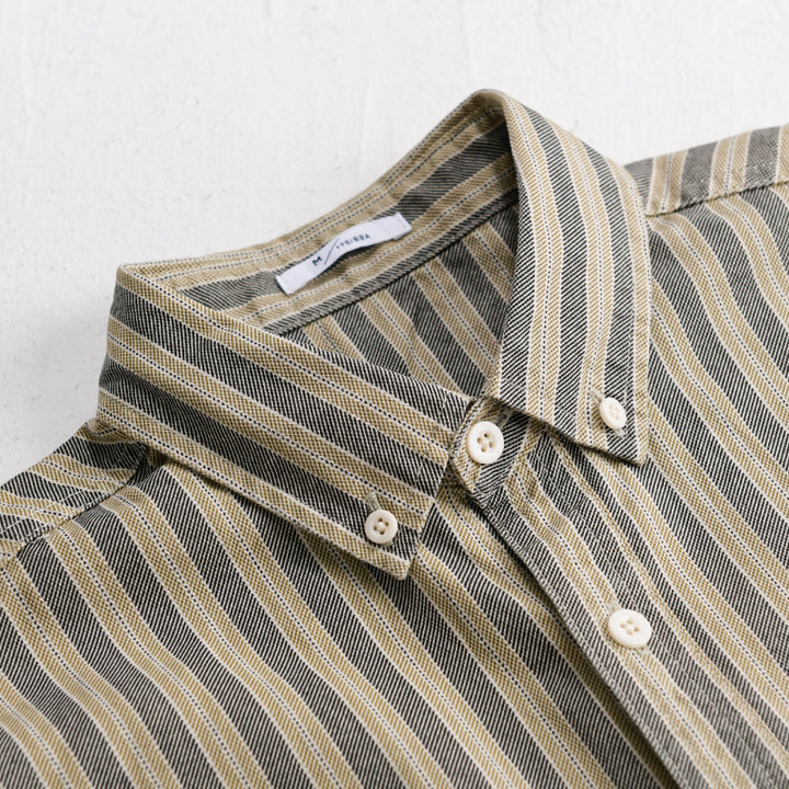 Herren Hemd mit Button-Down-Kragen aus atmungsaktivem Leinen-Baumwollmix in Relaxed-Passform Echoarchiv
