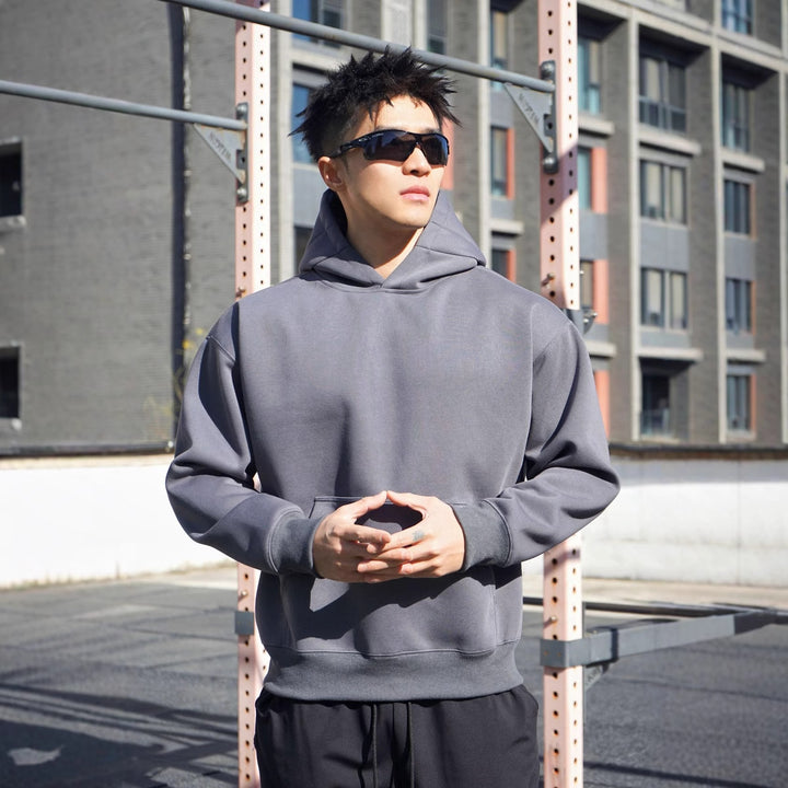 Herren Kapuzensweatshirt aus hochwertigem Baumwollmaterial mit modernem Oversized-Schnitt Echoarchiv