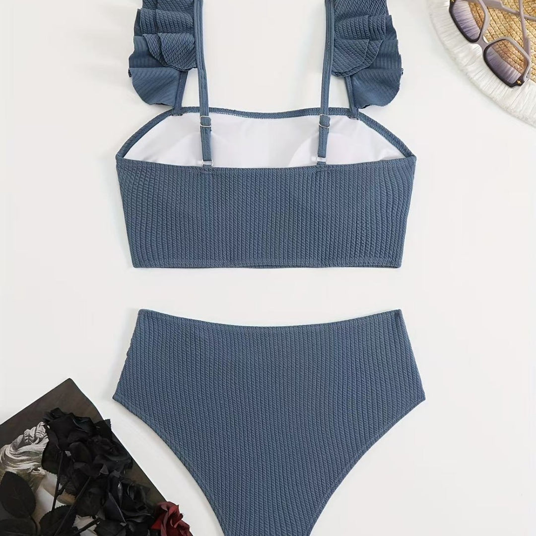 Damen Hochgeschnittenes Badeoberteil mit Rüschendetails und passendem Bikini-Unterteil Echo Archiv