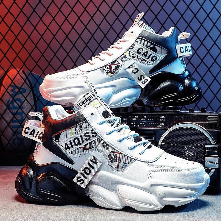 Unisex hochgeschnittener Plateau-Sneaker mit grafischem Print, gepolstertem Knöchelkragen und skulpturierter Gummisohle – Norré