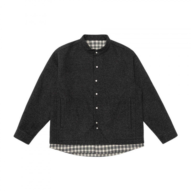 Unisex Oversize Wollmix-Hemdjacke mit Stehkragen, Druckknopfleiste und karierter Saumblende Echo Archiv