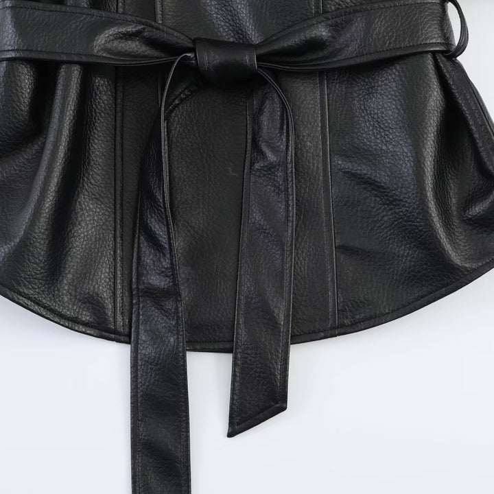 Damen Lederoptik-Wickeljacke mit Bindegürtel Echo Archiv