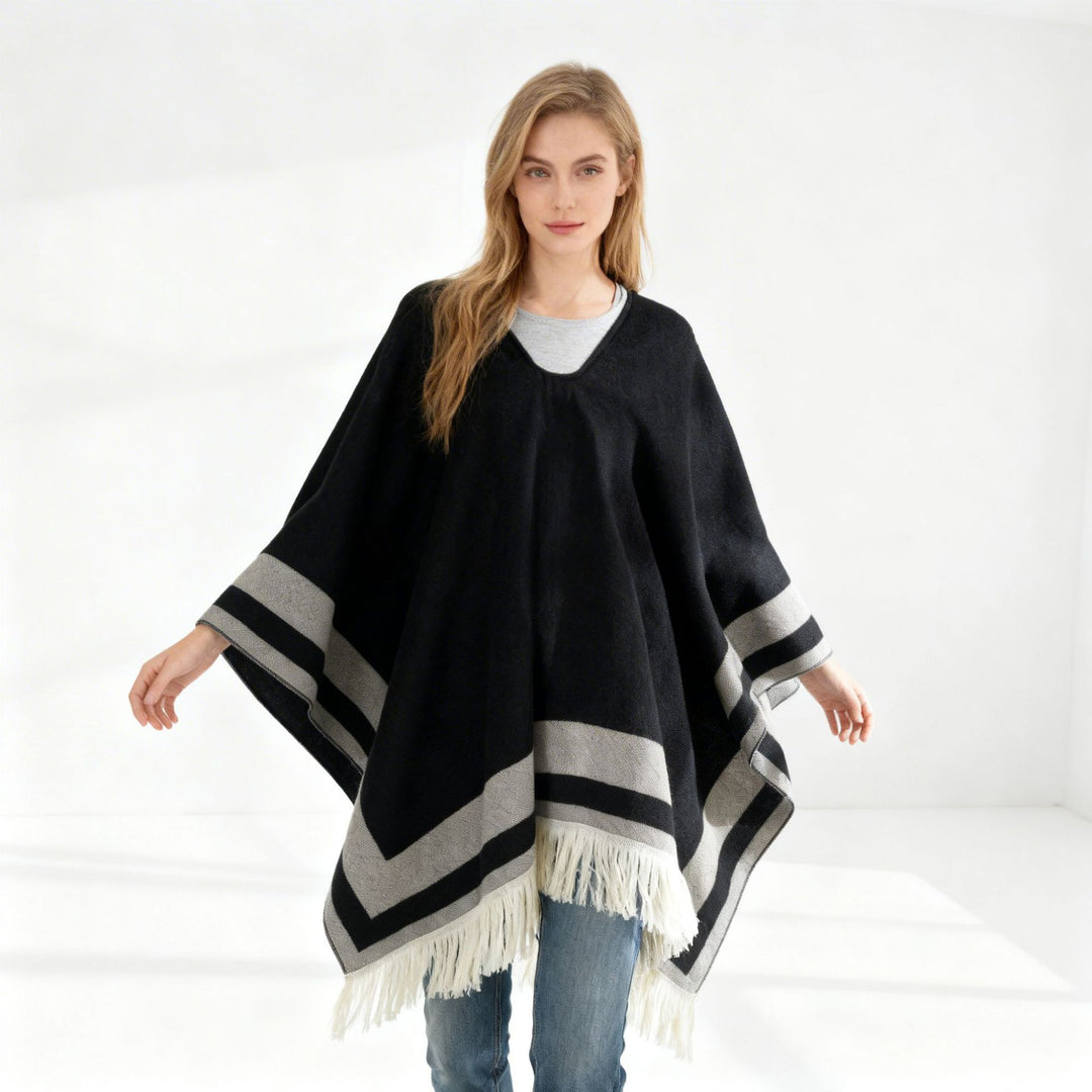 Damen Oversize Poncho-Cape mit V-Ausschnitt und Fransensaum – Avérine
