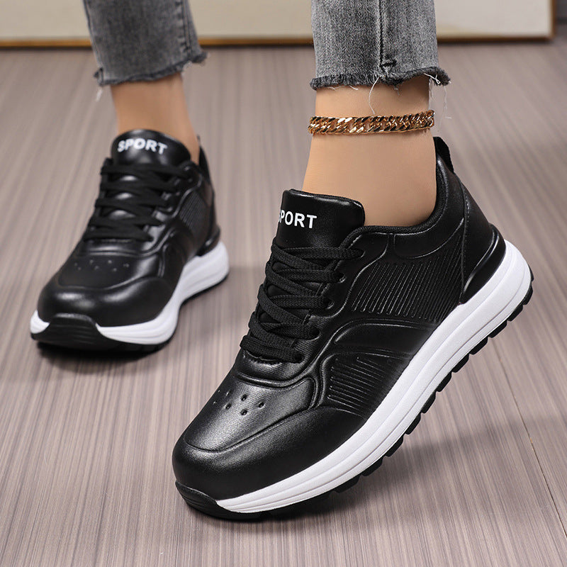 Damen Freizeit-Plateau-Sneaker mit stoßdämpfender Memory-Zwischensohle und Lederoptik Echoarchiv