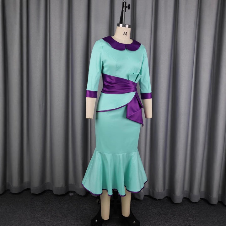 Damen elegantes Kleid mit modischem Kragen und asymmetrischem Taillendetail Echo Archiv