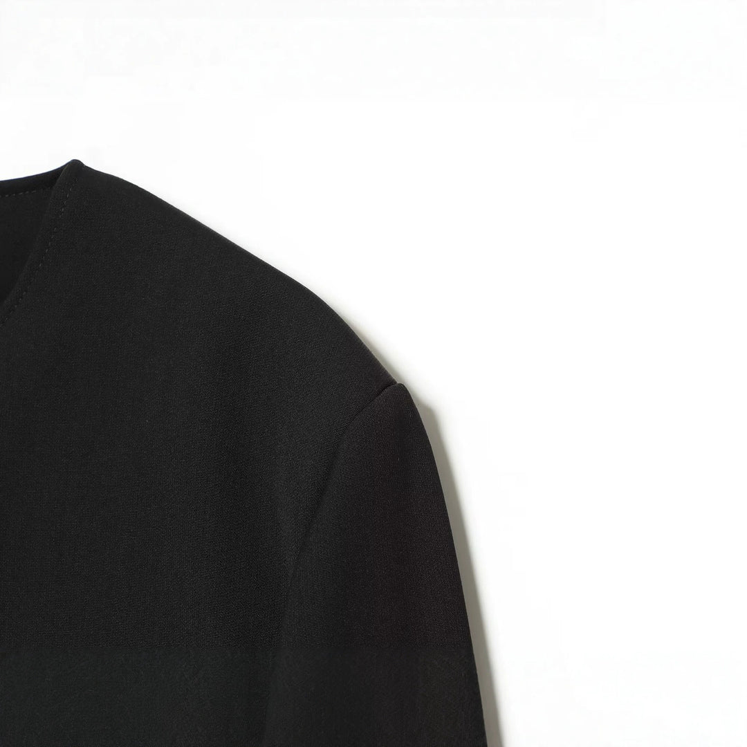 Damen Kurzblouson im Utility‑Style mit Taillengürtel, Pattentaschen und Rundhalsausschnitt Echo Archiv