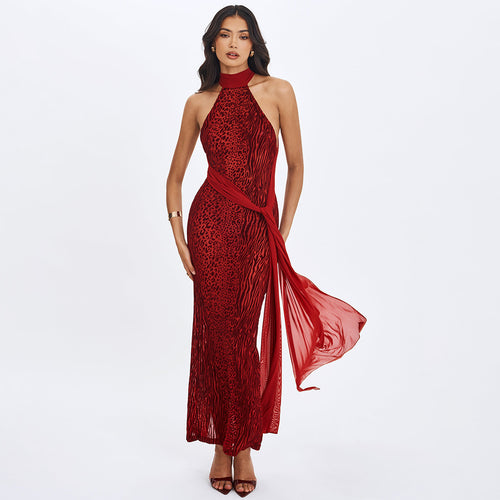 Damen Elegantes Maxikleid mit raffiniertem Schnitt und dezentem Glanz Echo Archiv