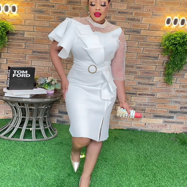 Damen Cocktailkleid mit asymmetrischem Rüschendesign und dekorativen Perlenakzenten Echo Archiv