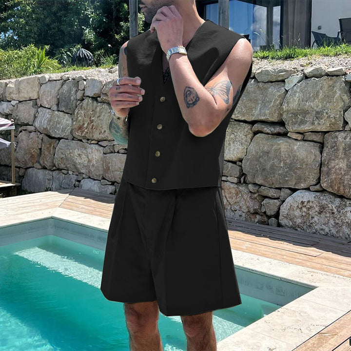Damen nan elegantes maßgeschneidertes Ensemble mit taillierter Weste und hochtaillierten Shorts Echo Archiv