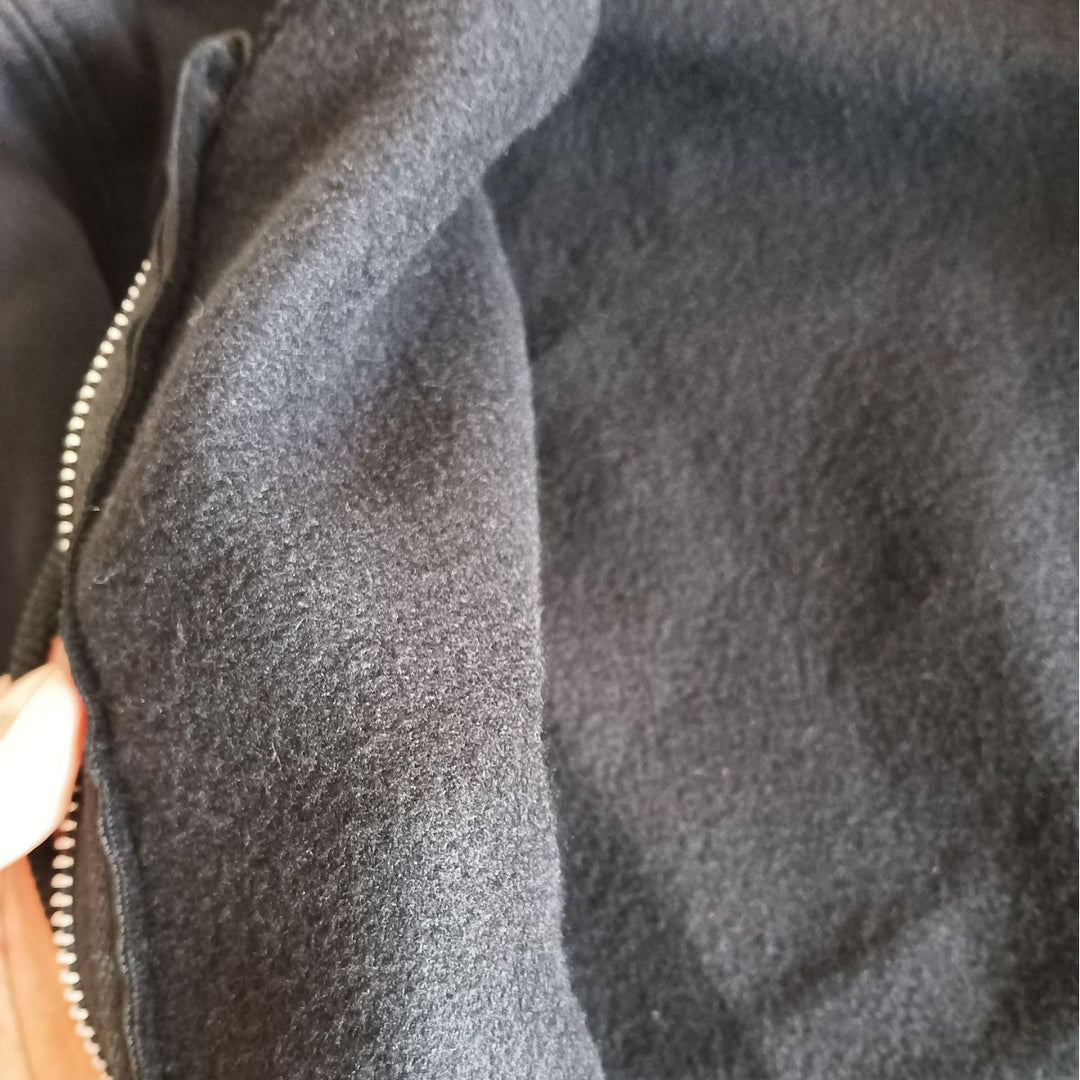 Damen zweiteiliges Lounge-Set mit Kapuzenjacke Reißverschluss und weiter Hose mit hohem Bund aus Sweatstoff – Élanora