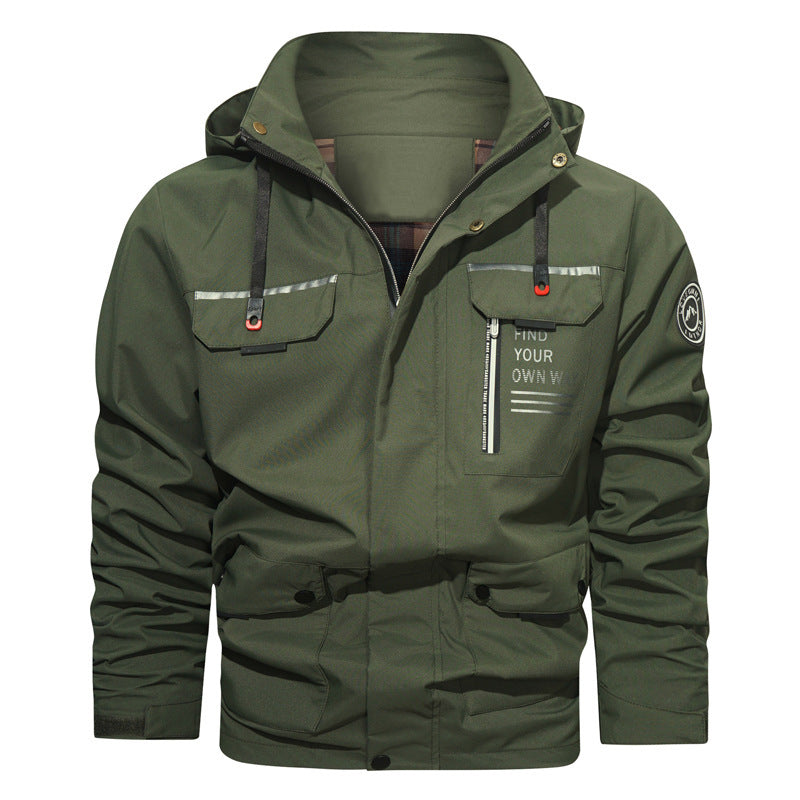 Herren Kapuzenjacke im Utility‑Style mit Brustreißverschluss, Mehrfach‑Taschen und Statement‑Print Echoarchiv