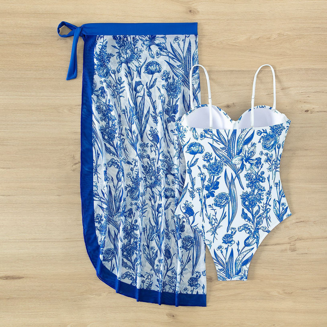 Damen Bademode mit floralem Muster und transparenter Sarong-Hülle Echo Archiv