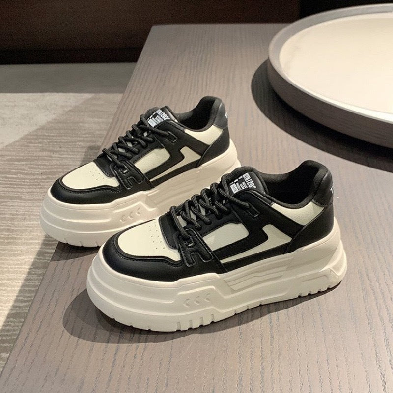 Damen Chunky Sneakers mit sportlichem Design und klobiger Sohle Echo Archiv