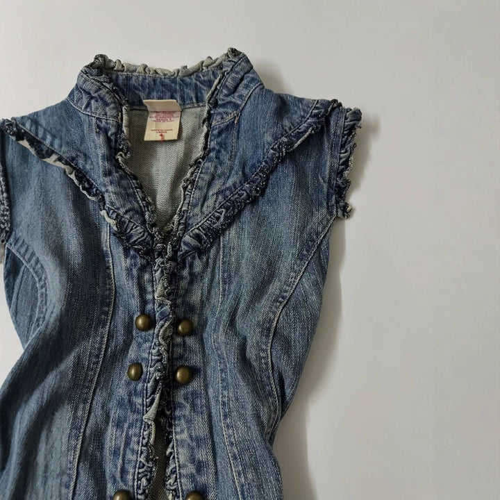 Damen Denim-Weste mit verspieltem Rüschendesign Echo Archiv