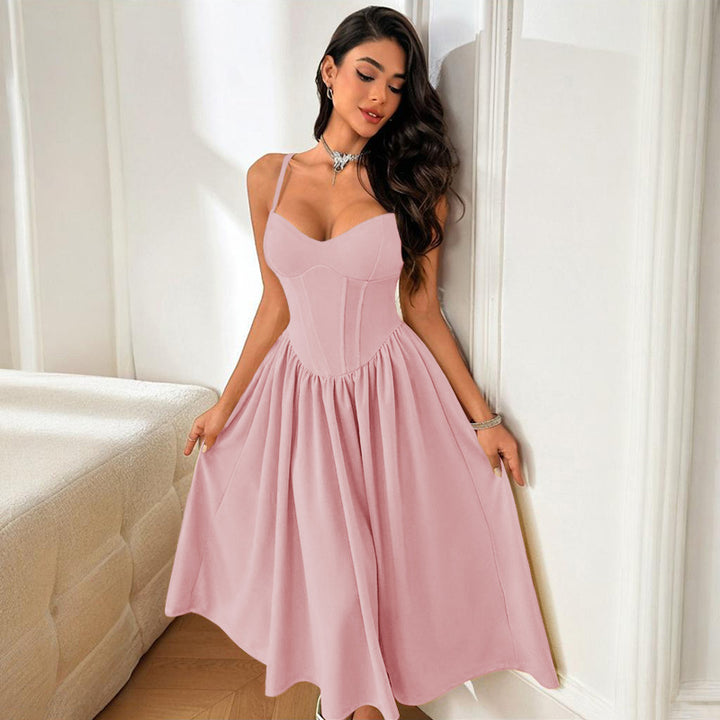 Damen elegantes Maxikleid mit taillierter Silhouette und feinen Trägern Echo Archiv