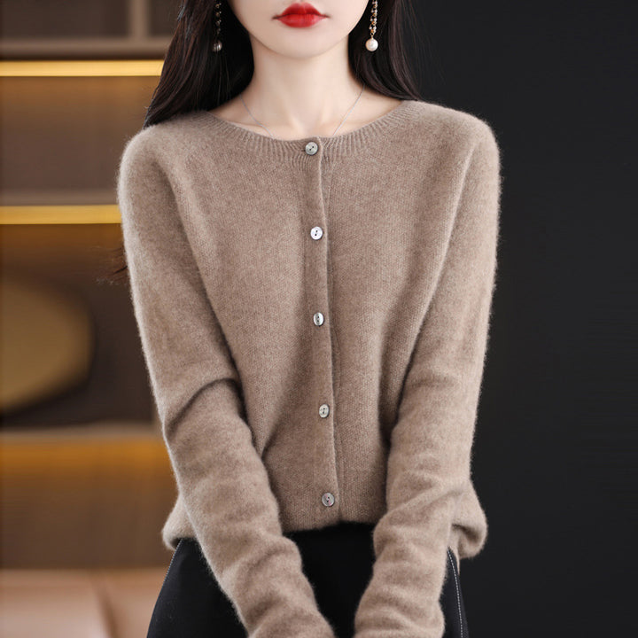 Damen Kurzgeschnittener Cardigan in Mohair‑Optik mit Rundhalsausschnitt und Perlmuttknöpfen Echoarchiv