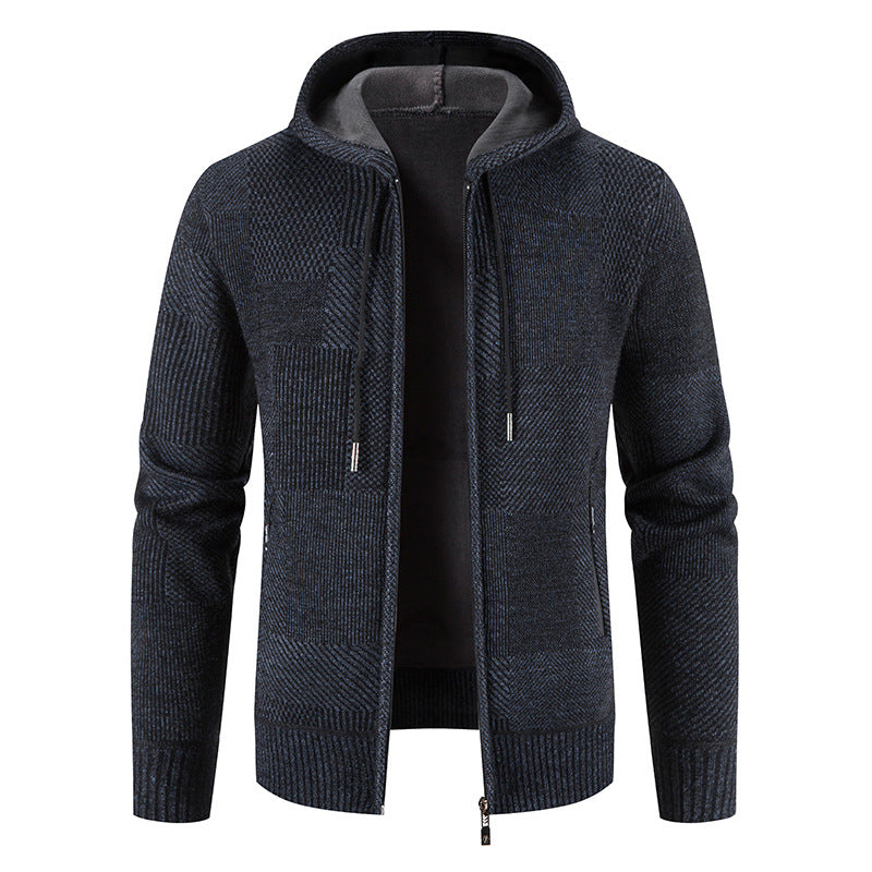 Herren Strickjacke mit Kapuze und modernen Strukturelementen Echoarchiv