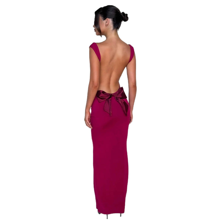 Damen nan körperbetontes Abendkleid mit quadratischem Ausschnitt und breiten Trägern Echo Archiv