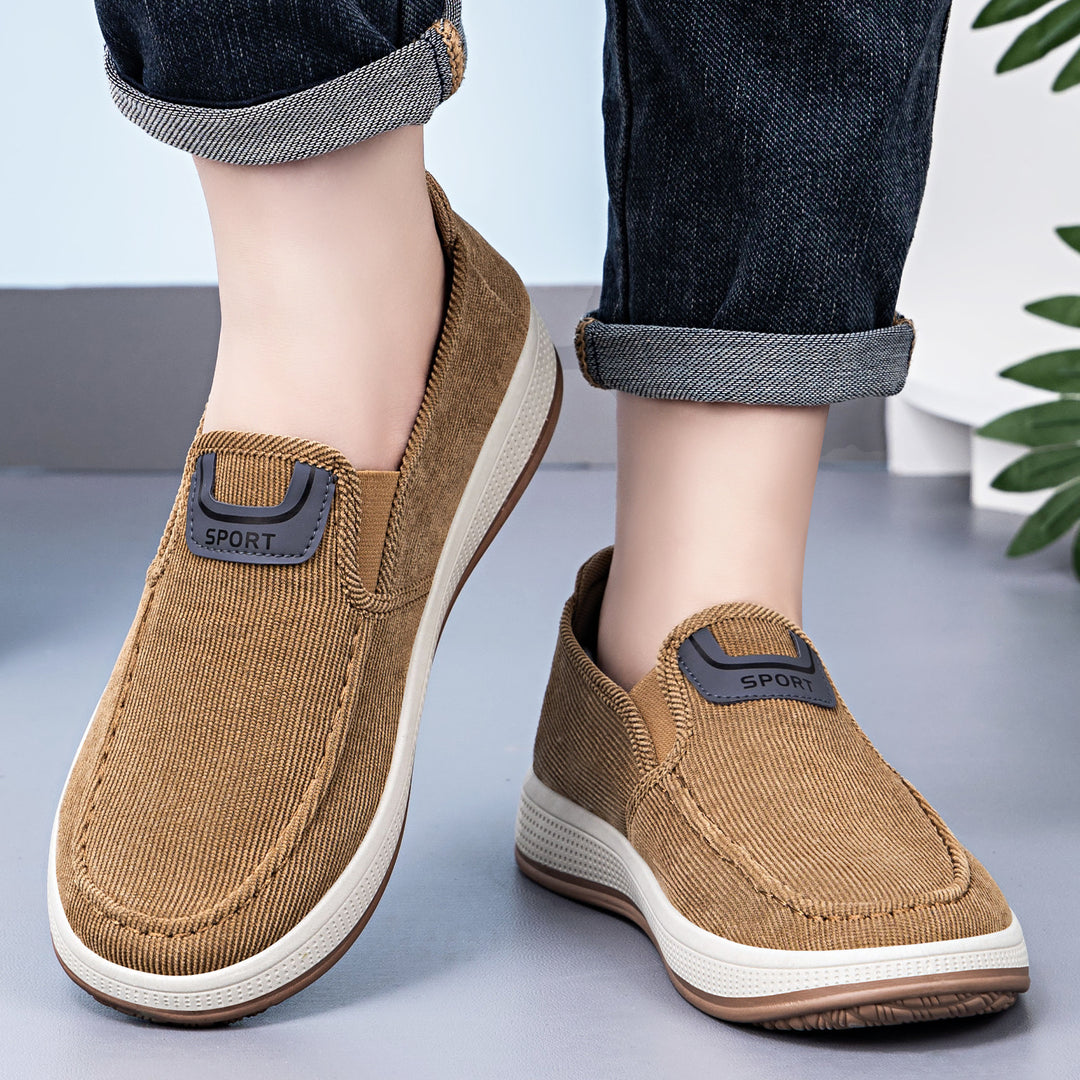 Herren nan Cord-Slipper-Sneaker mit elastischem Einstieg, gepolsterter Innensohle und griffiger Gummilaufsohle Echo Archiv