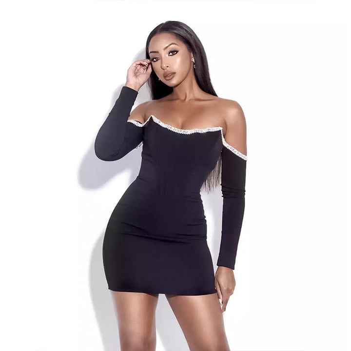 Damen Verführerisches Mini-Kleid mit schulterfreiem Design und dekorativem Strass Echo Archiv