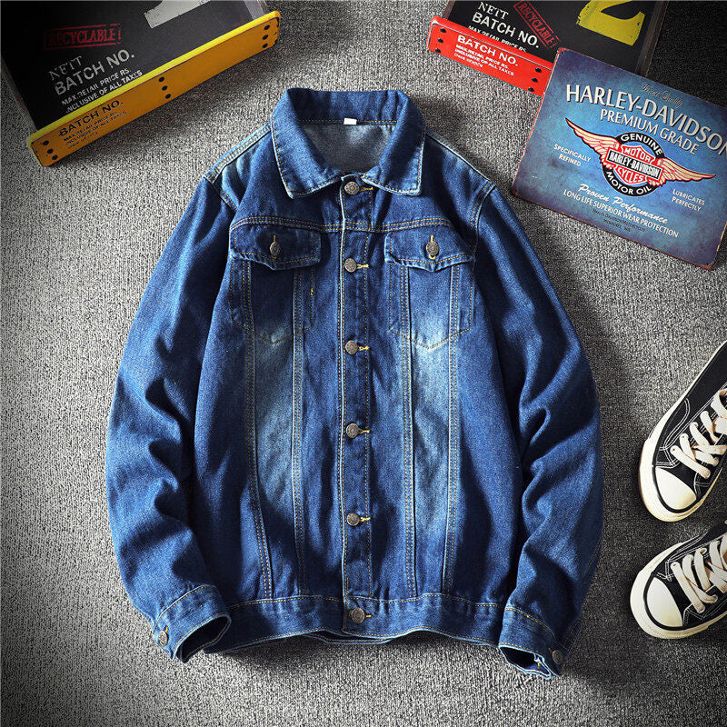 Herren nan taillierte Trucker-Denimjacke mit Pattentaschen, Metallknopfleiste und kontrastierenden Nähten Echo Archiv