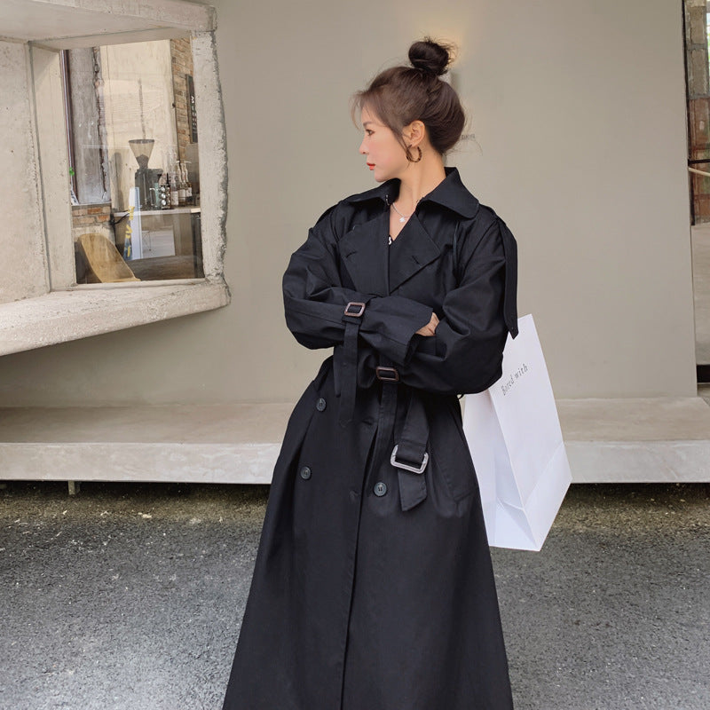 Damen Oversize-Trenchcoat mit Taillengürtel, doppelter Knopfleiste und Sturmklappe – Montévia