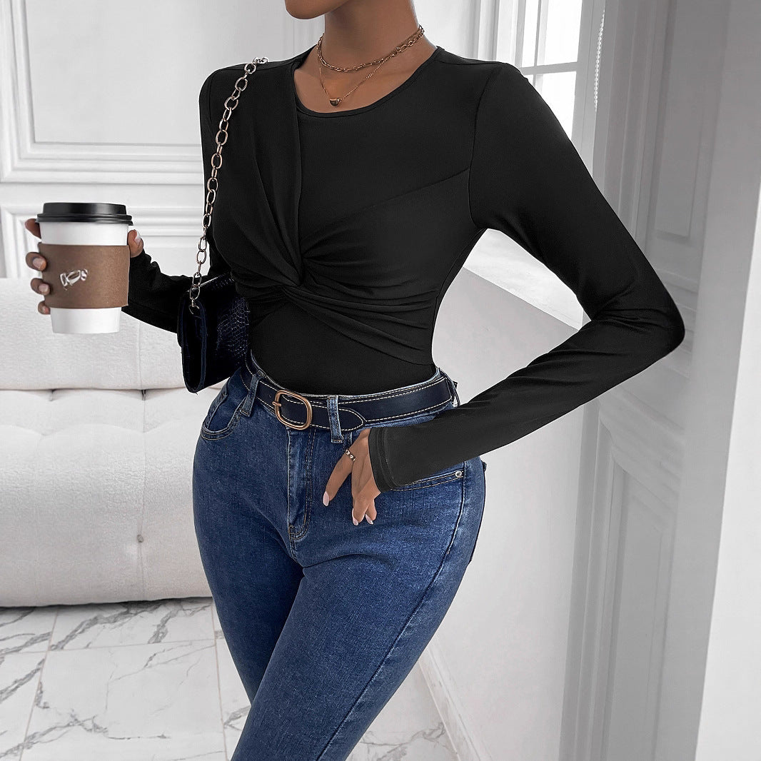 Damen Figurbetontes Langarmshirt mit Twist-Detail und Rundhalsausschnitt Echoarchiv