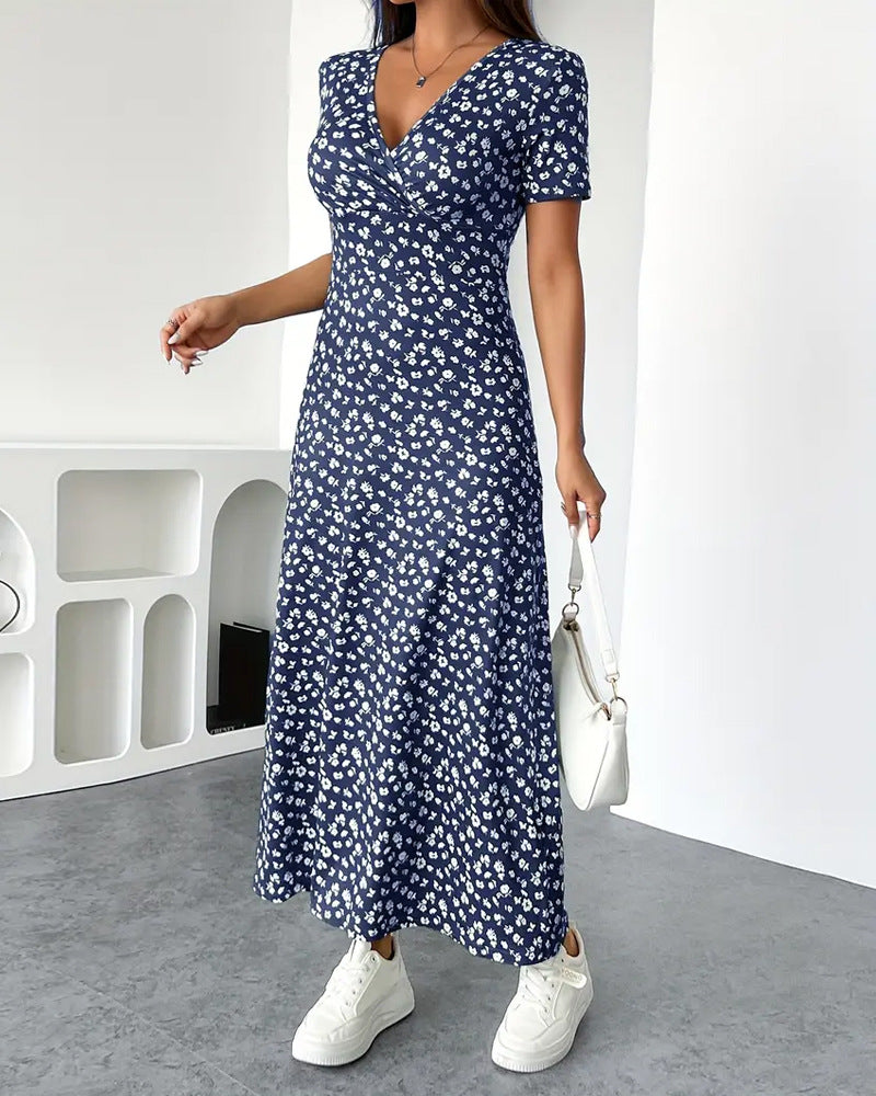 Damen nan tailliertes V-Ausschnitt Wickeloptik Maxikleid aus Viskosejersey mit kurzen Ärmeln und A-Linien-Saum Echo Archiv