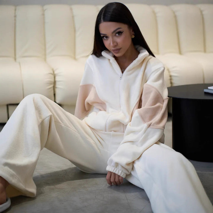 Damen Oversized Fleece-Lounge-Set mit Stehkragen, Reißverschlussjacke und weiter Palazzohose – Auréline