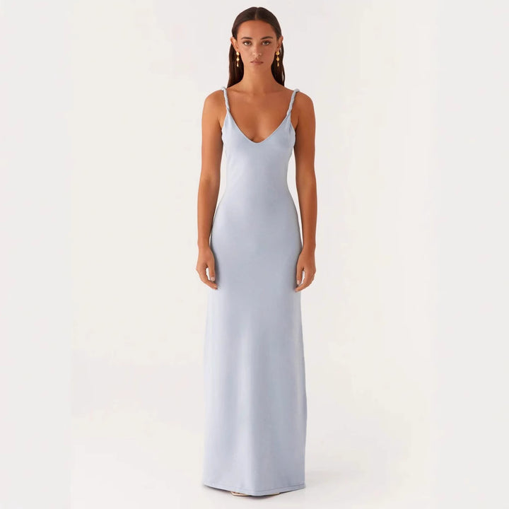 Damen Elegantes Maxirockkleid mit tiefem V-Ausschnitt und feinen Trägern Echo Archiv