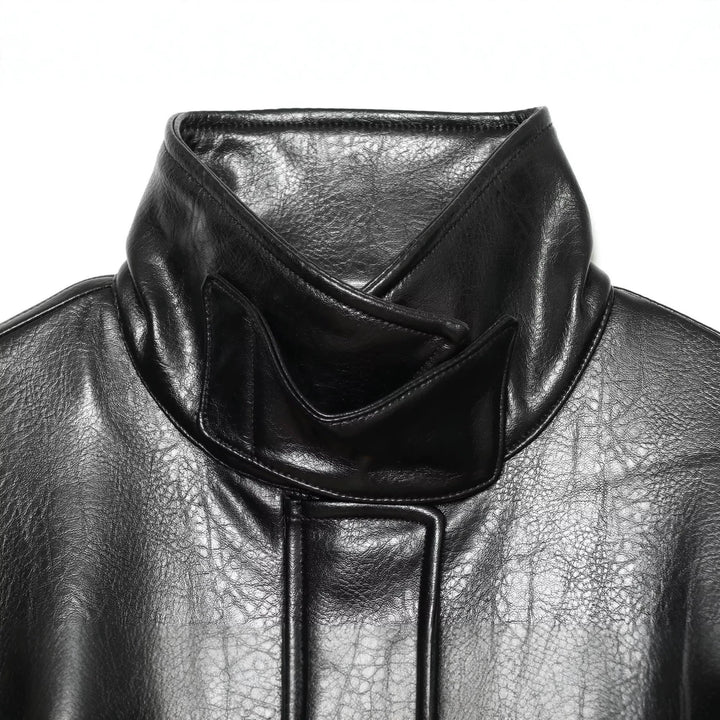 Damen Kurzer Oversize-Kunstledertrench mit hohem Stehkragen und Taillengürtel Echo Archiv