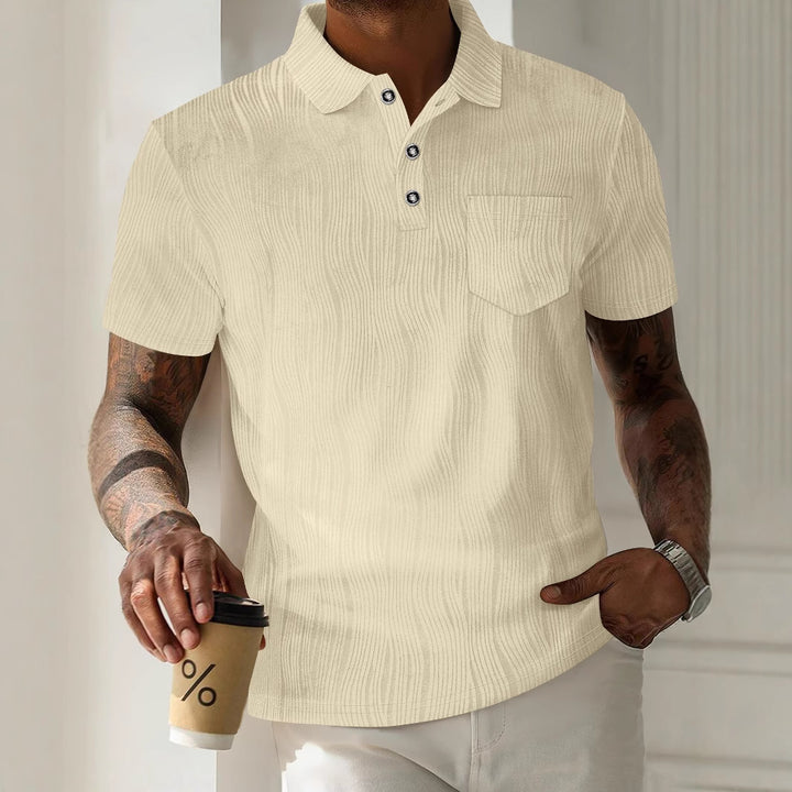 Herren lässiges Poloshirt mit strukturiertem Design und praktischer Brusttasche Echoarchiv