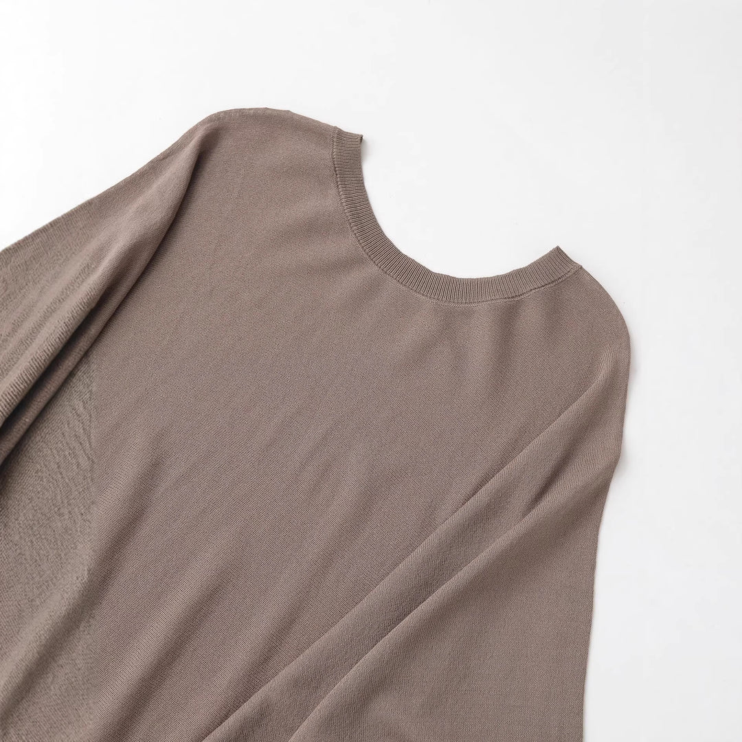 Damen Midikleid mit weitem Poncho-Oberteil und Ballonärmeln Echoarchiv