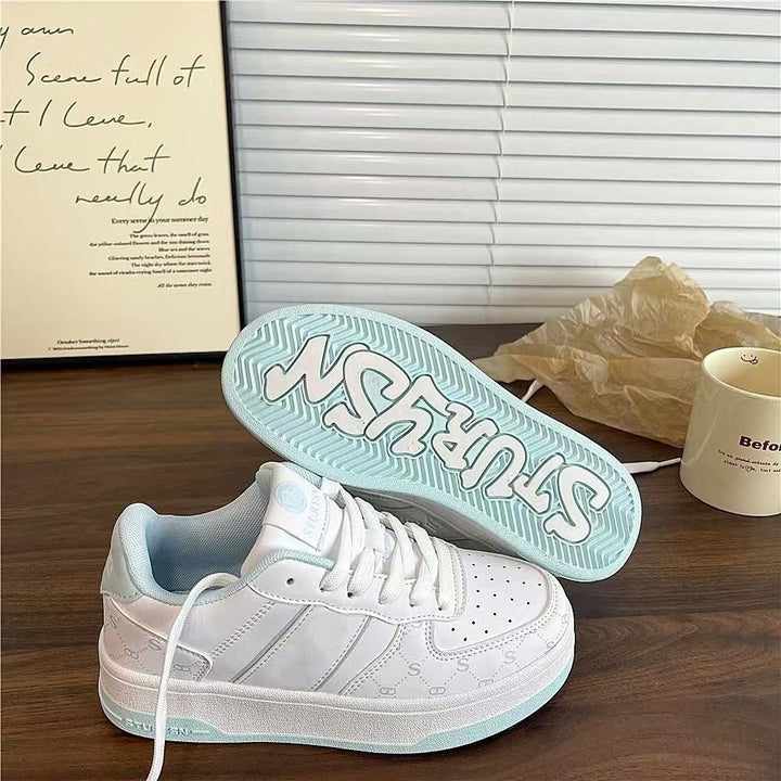 Damen Sportliche Sneakers mit dämpfendem Fußbett und luftiger Oberflächenstruktur Echo Archiv