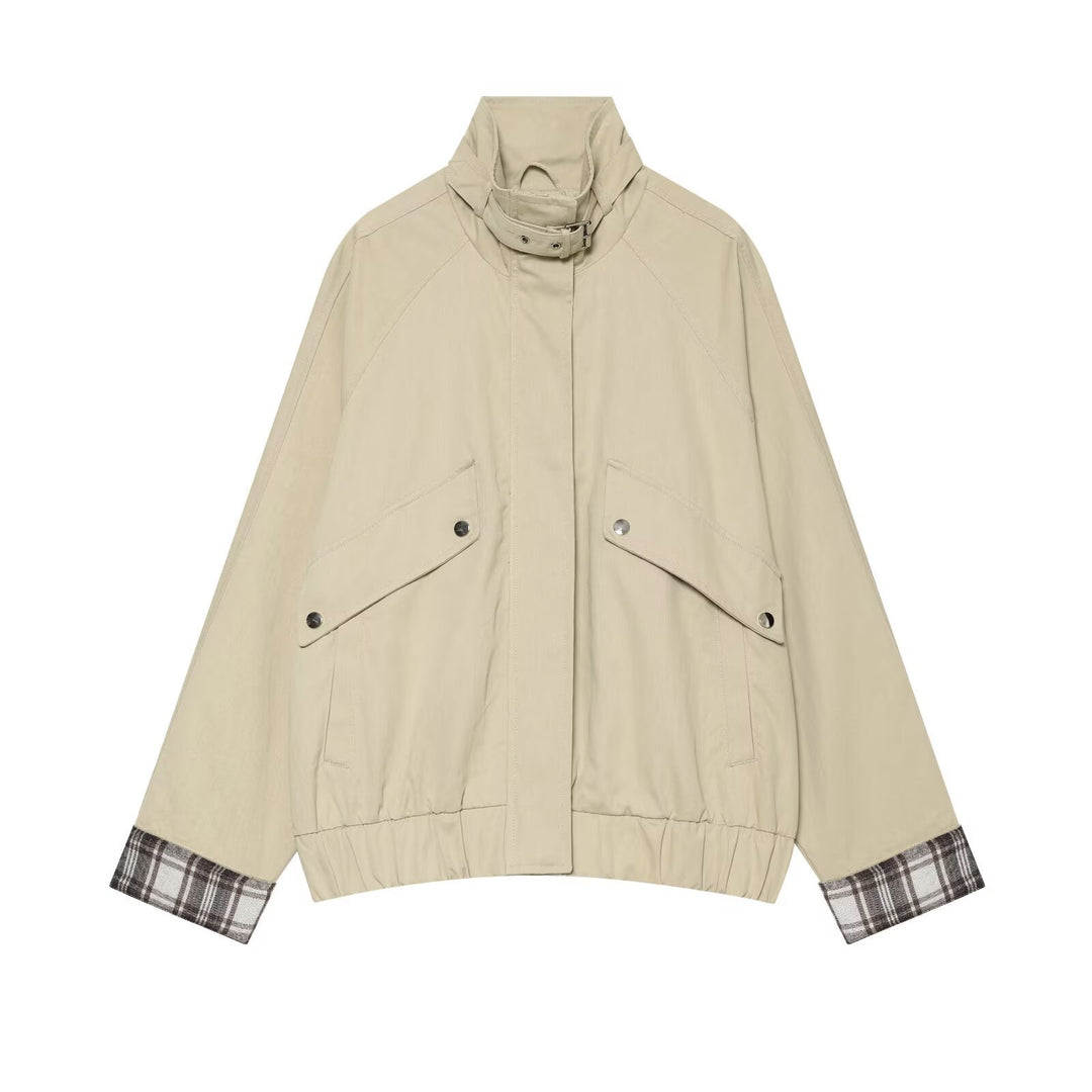 Damen Wasserabweisende Cropped-Utility-Jacke mit hohem Stehkragen und Karodetail an den Ärmelaufschlägen Echo Archiv