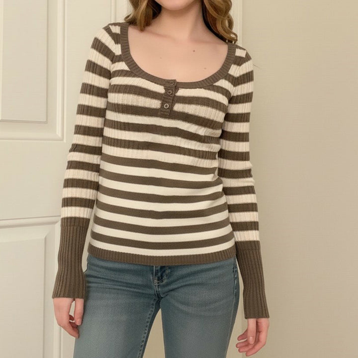 Damen Gestreiftes Ripp-Strickshirt mit U-Boot-Ausschnitt und Zierknopfleiste Echo Archiv