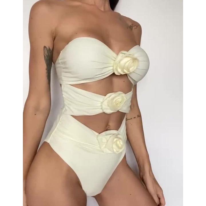 Damen Cut-Out Bikini mit dekorativen Blütenakzenten Echo Archiv