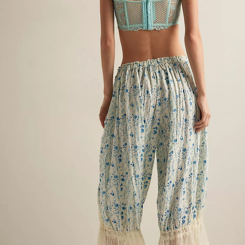 Damen Blumenmuster Hose mit Spitzenabschlüssen Echo Archiv
