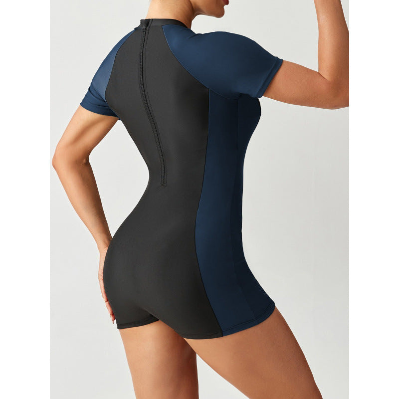 Damen Schwimmanzug mit kurzem Arm und figurformendem Schnitt Echo Archiv