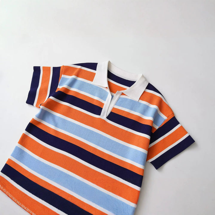 Damen Gestreiftes Polokleid aus Feinstrick mit V‑Ausschnitt Echo Archiv