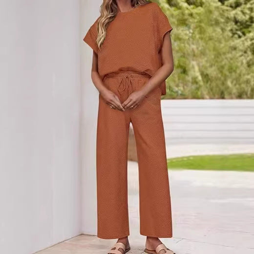 Damen lässiges Zweiteiler-Set mit hochgeschnittener Hose und lässigem Oberteil Echo Archiv