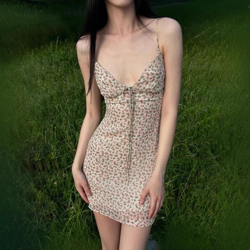 Damen Sommerliches Minikleid mit floralem Muster und Schnürung Echo Archiv