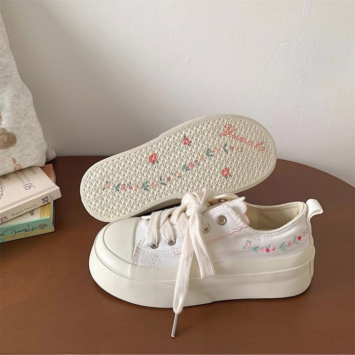 Damen Plateau-Sneaker mit floralen Applikationen und strapazierfähigem Obermaterial Echo Archiv