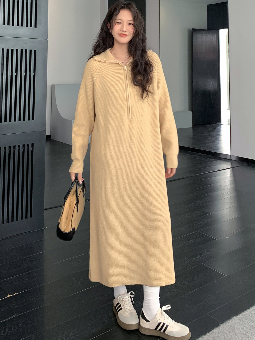 Damen Geripptes Kapuzen-Strickmaxikleid mit halbem Reißverschluss und weitem Fall Echoarchiv