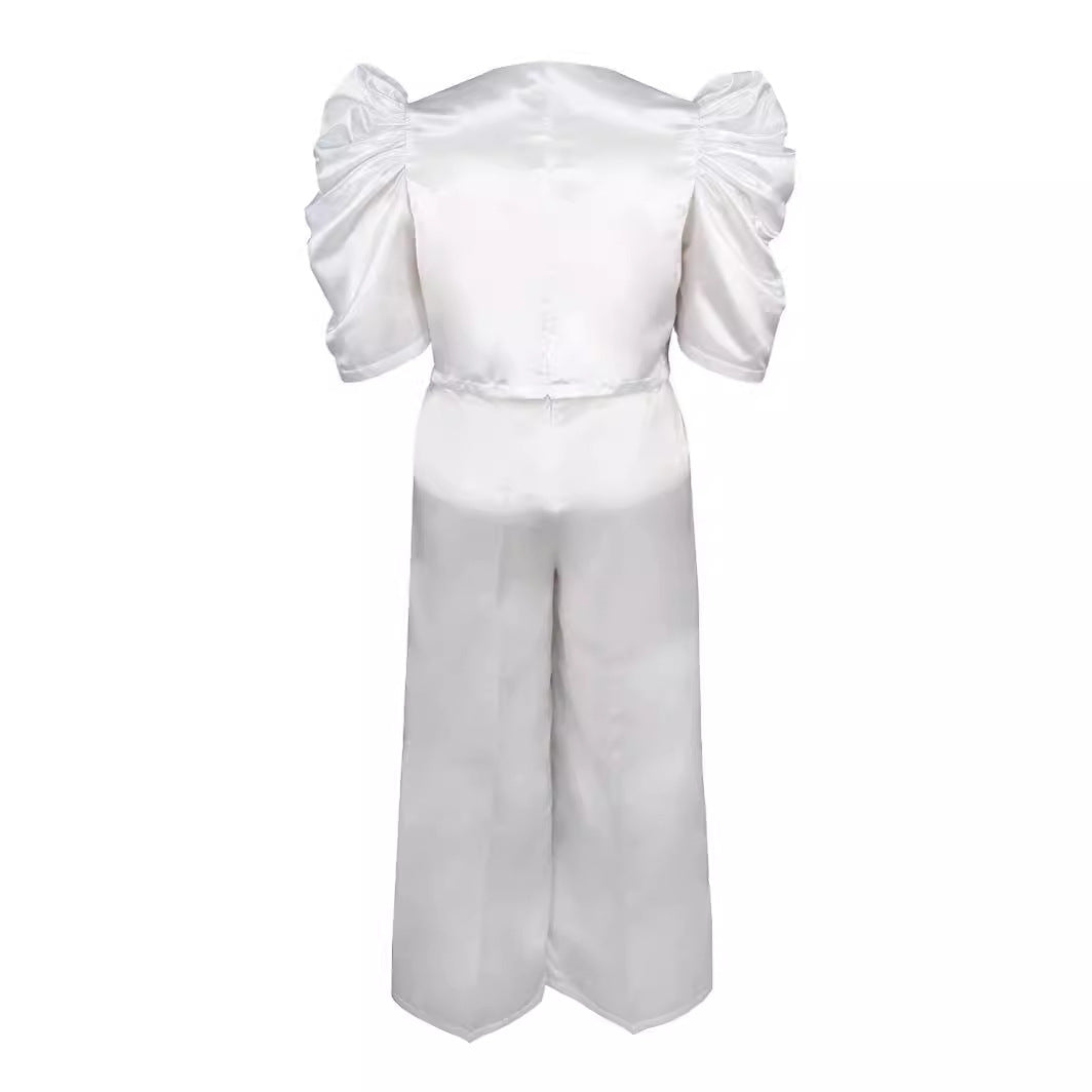 Damen Elegantes Jumpsuit mit voluminösen Puffärmeln und schickem Taillierungsdetail Echo Archiv