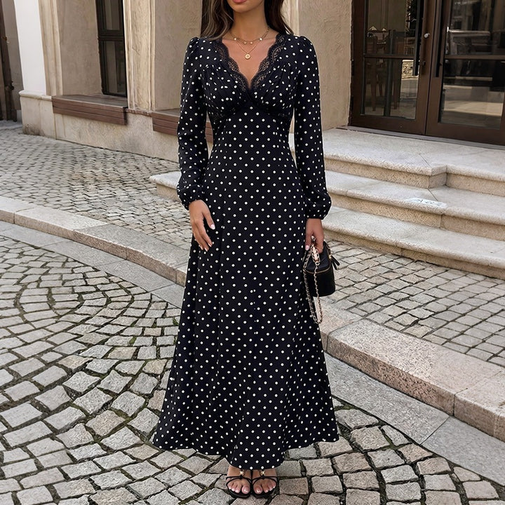 Damen Polka‑Dot Maxikleid mit Spitzen‑V-Ausschnitt, Empire‑Taillenlinie und langem Fließrock Echoarchiv