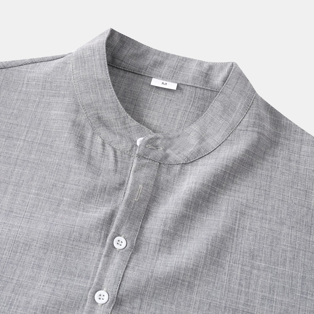 Herren Kurzarmhemd mit innovativem Henley-Ausschnitt und lässigem Look Echoarchiv