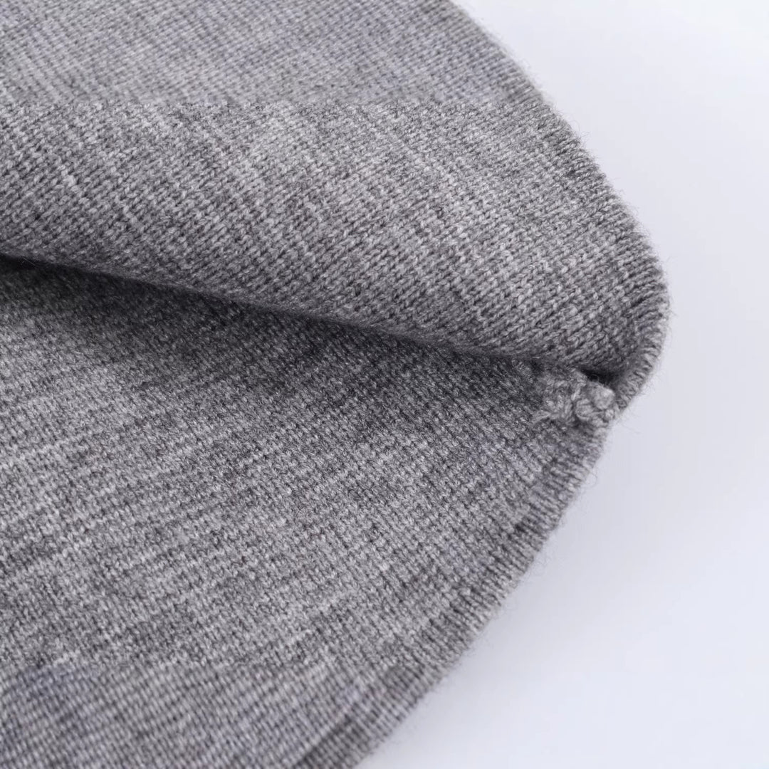 Damen Feinstrickpullover mit Tunnelzugtaillierung, Rundhals und Ballonärmeln Echoarchiv
